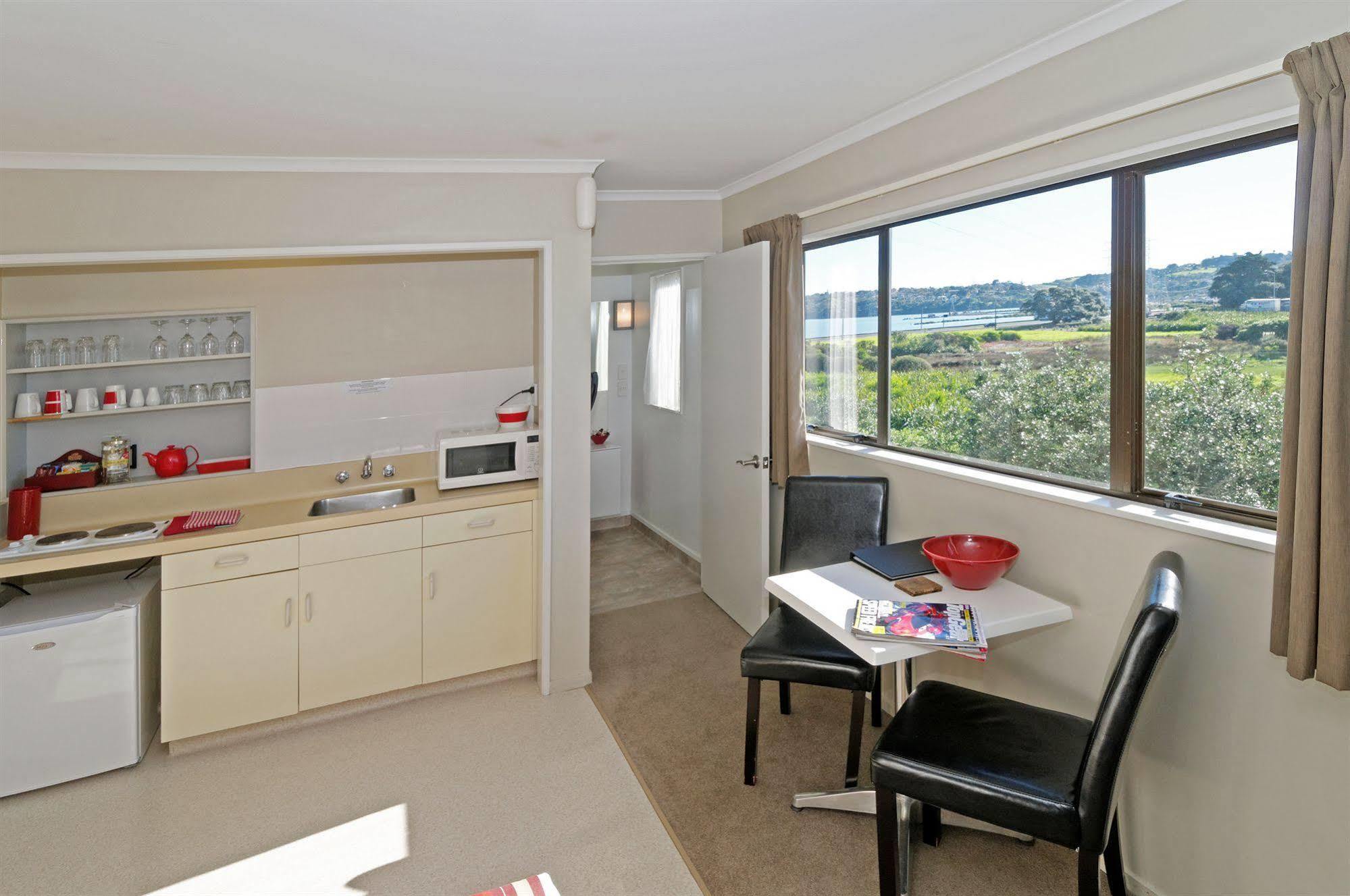 Airport Harbour Motel Auckland Extérieur photo
