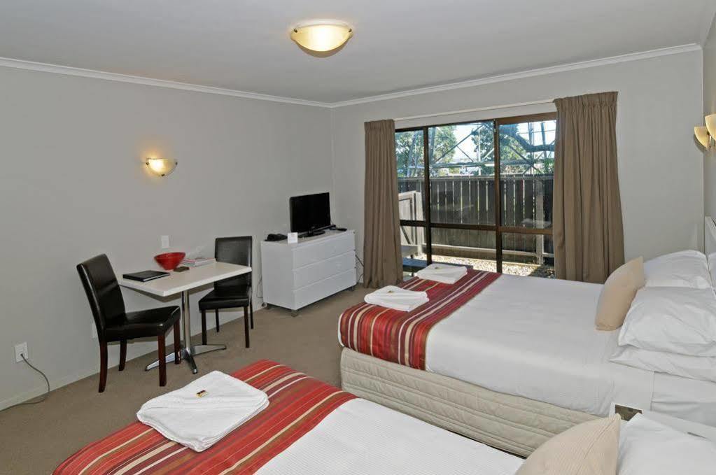 Airport Harbour Motel Auckland Extérieur photo