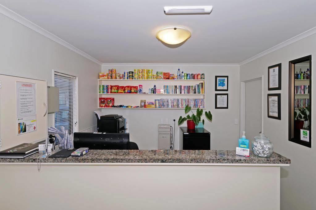 Airport Harbour Motel Auckland Extérieur photo