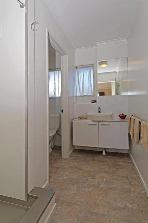 Airport Harbour Motel Auckland Extérieur photo